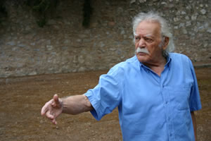 Manolis Glesos