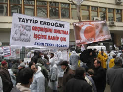 Tekel-Arbeiter demonstrieren in Ankara - Fotos  von Nick Brauns